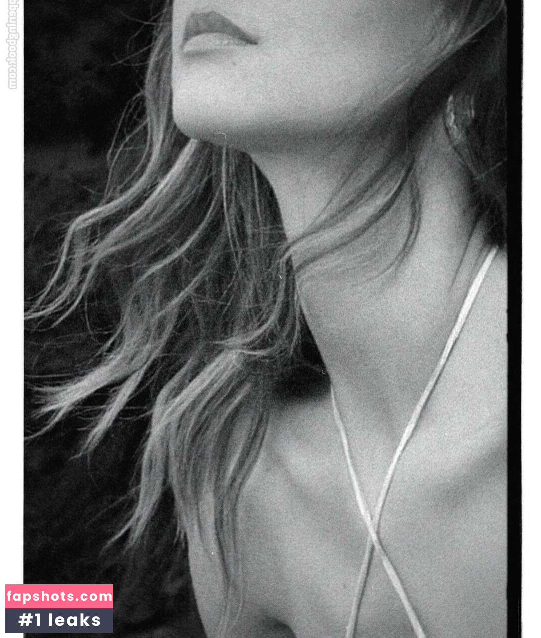 Nicola Cavanis gallery photo #648