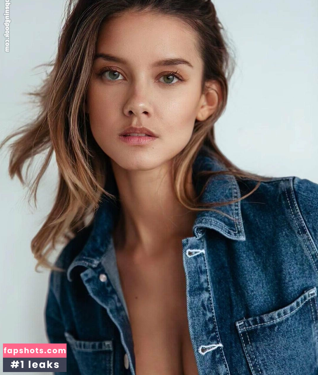 Nicola Cavanis gallery photo #656