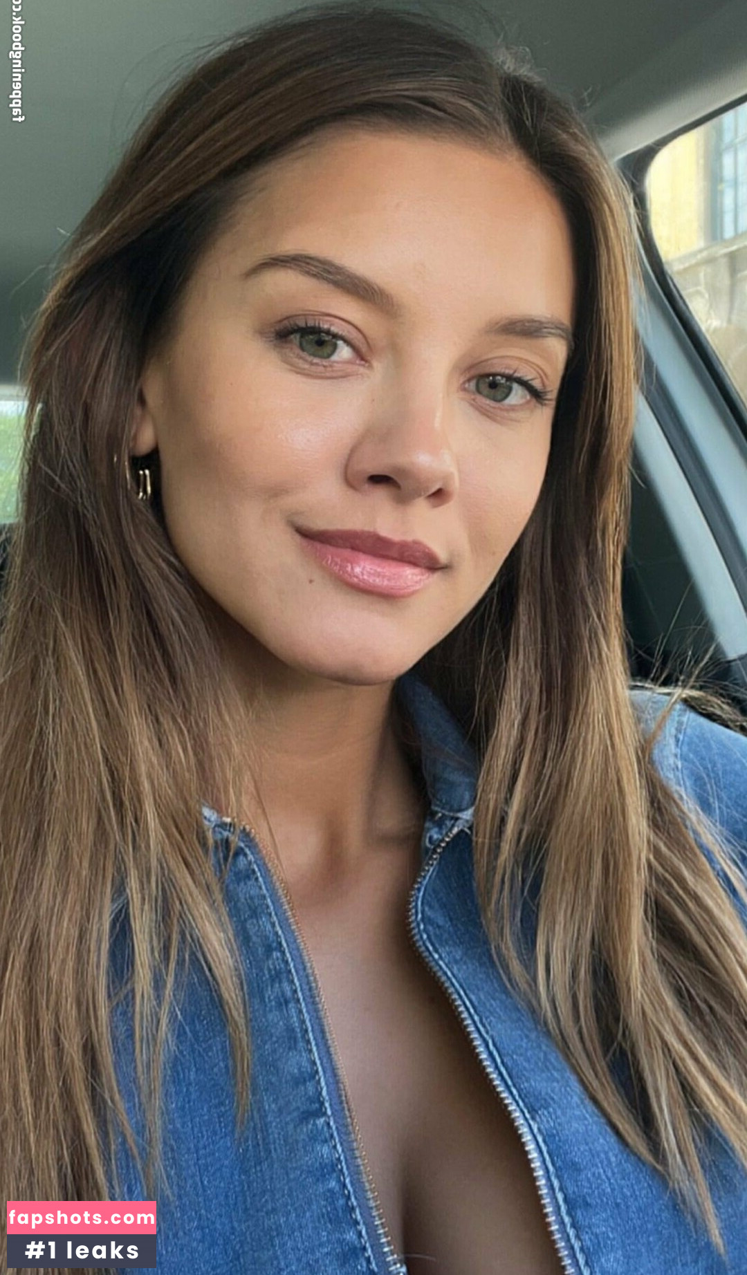 Nicola Cavanis gallery photo #678