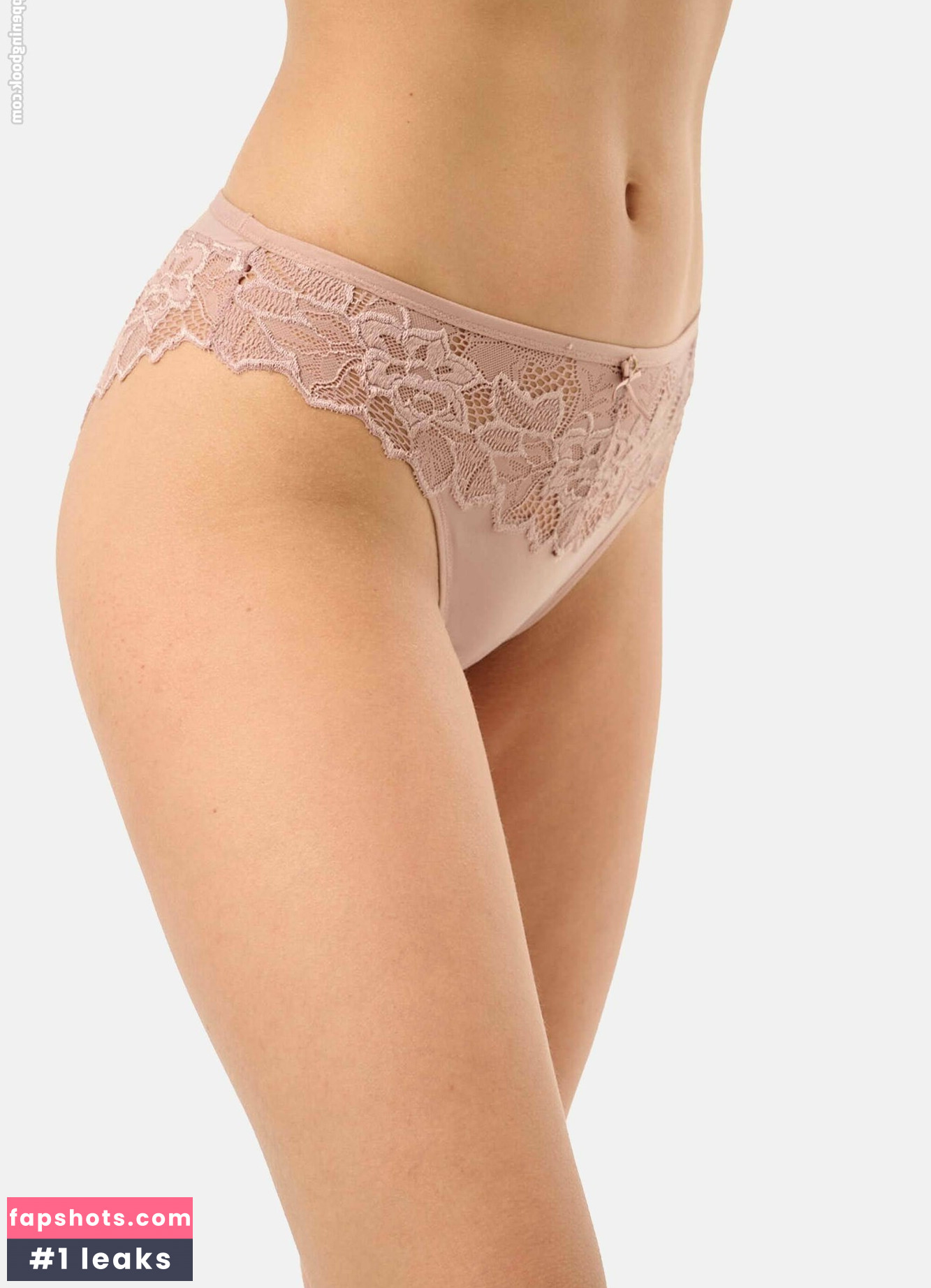 Nicola Cavanis gallery photo #899