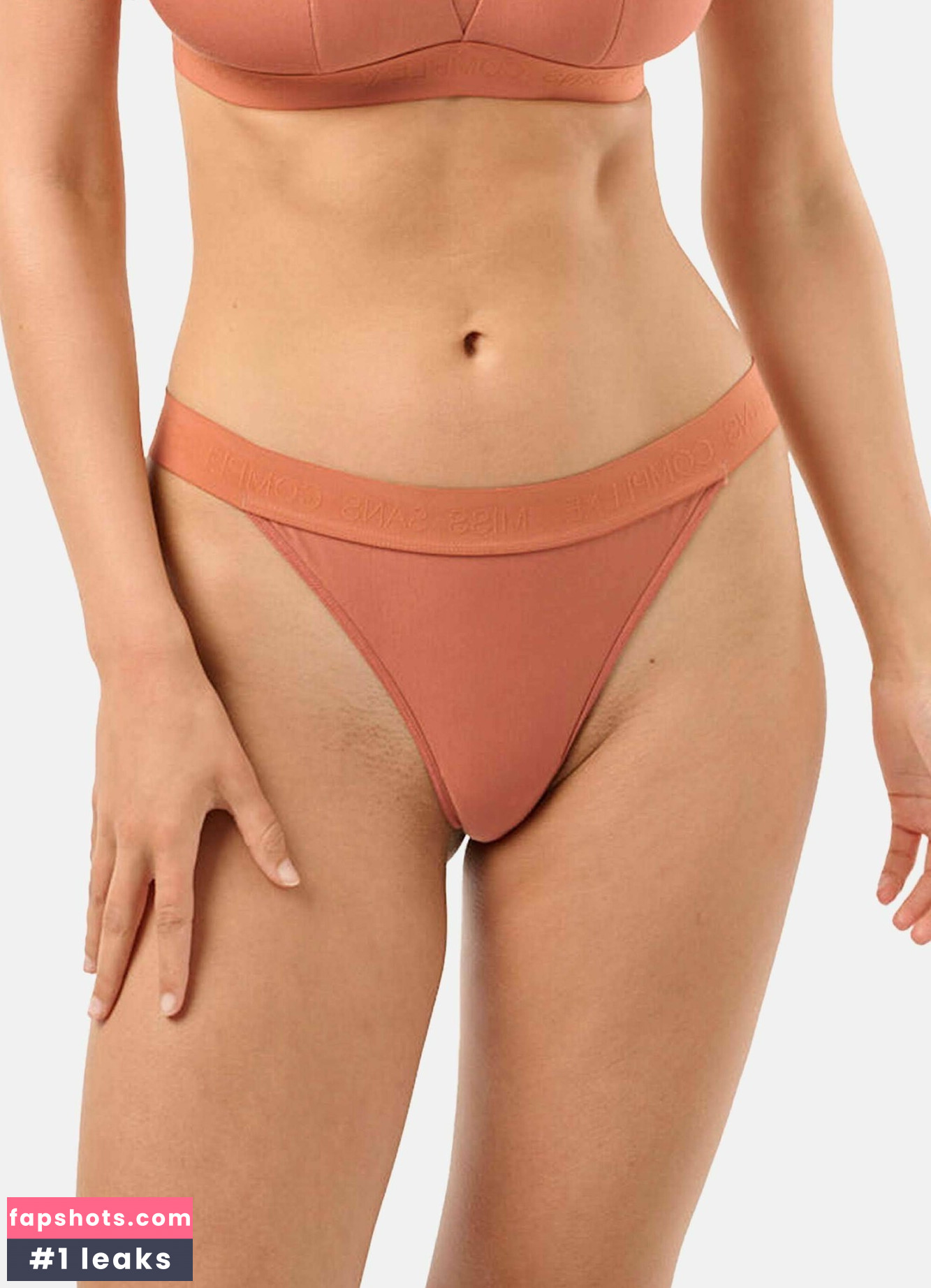 Nicola Cavanis gallery photo #907