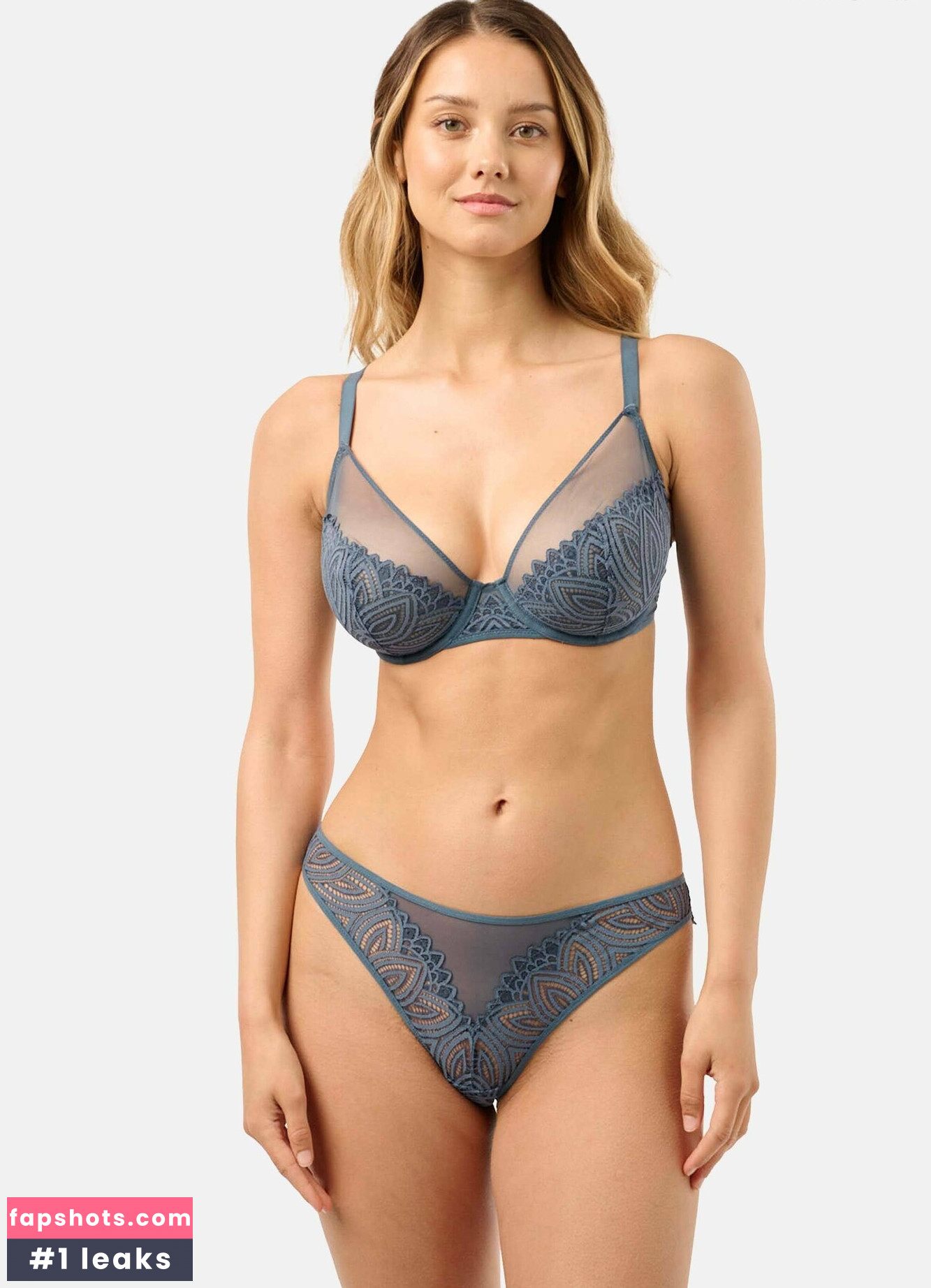 Nicola Cavanis gallery photo #920