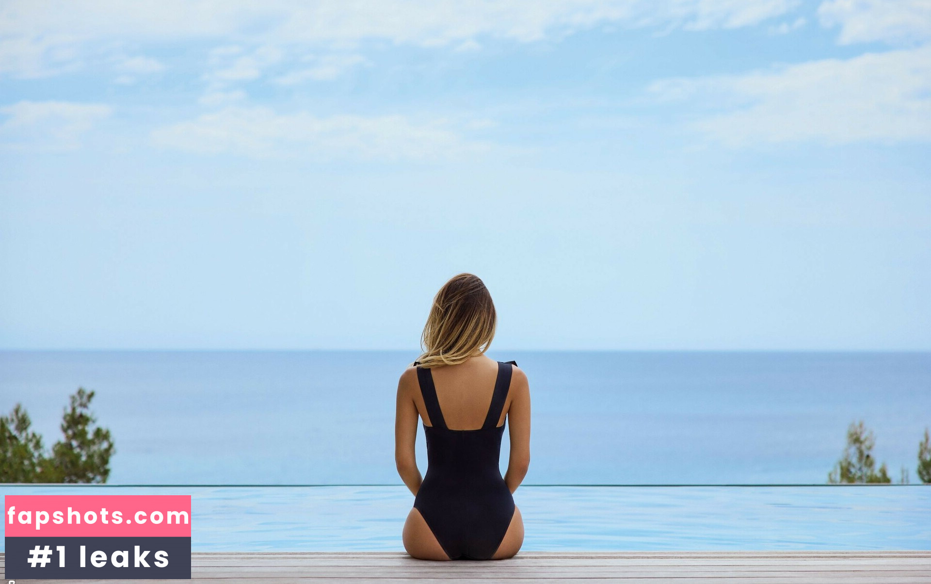 Nicola Cavanis gallery photo #940