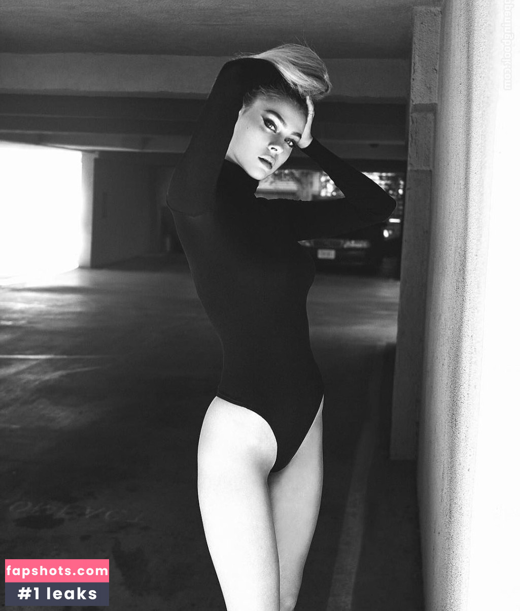 Nicola Peltz gallery photo #127