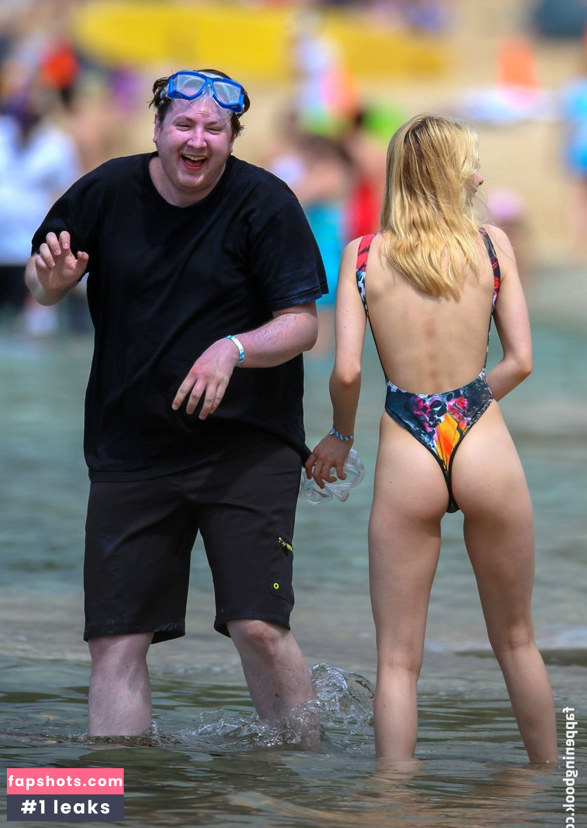 Nicola Peltz gallery photo #143