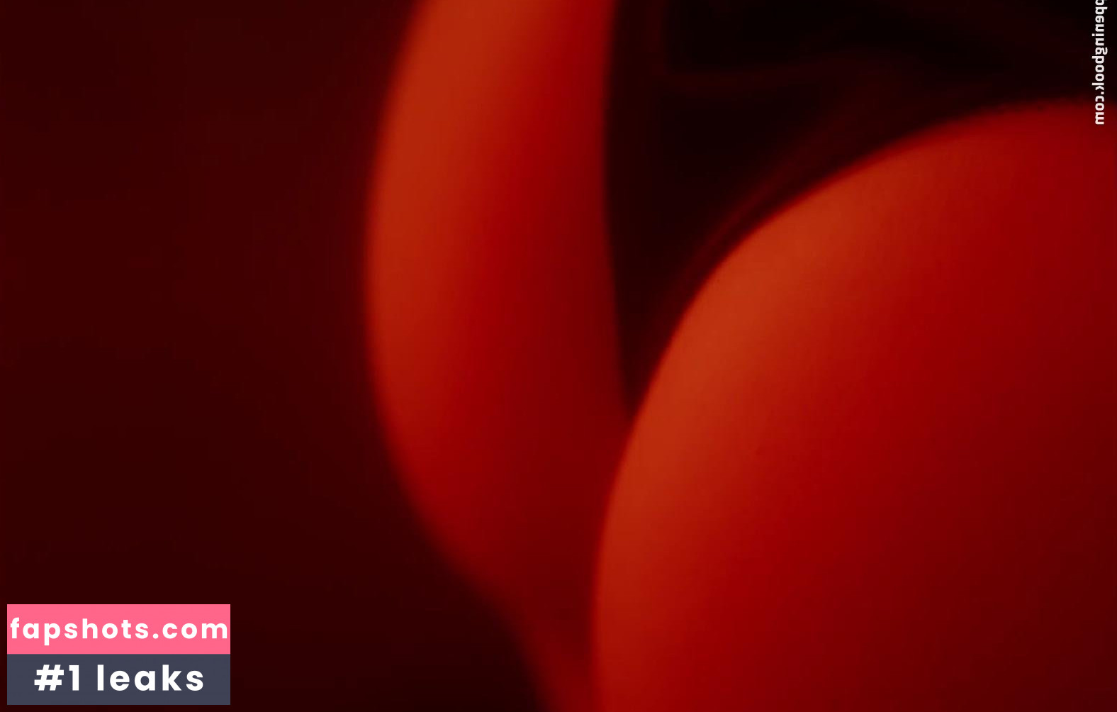 Nicola Peltz gallery photo #154