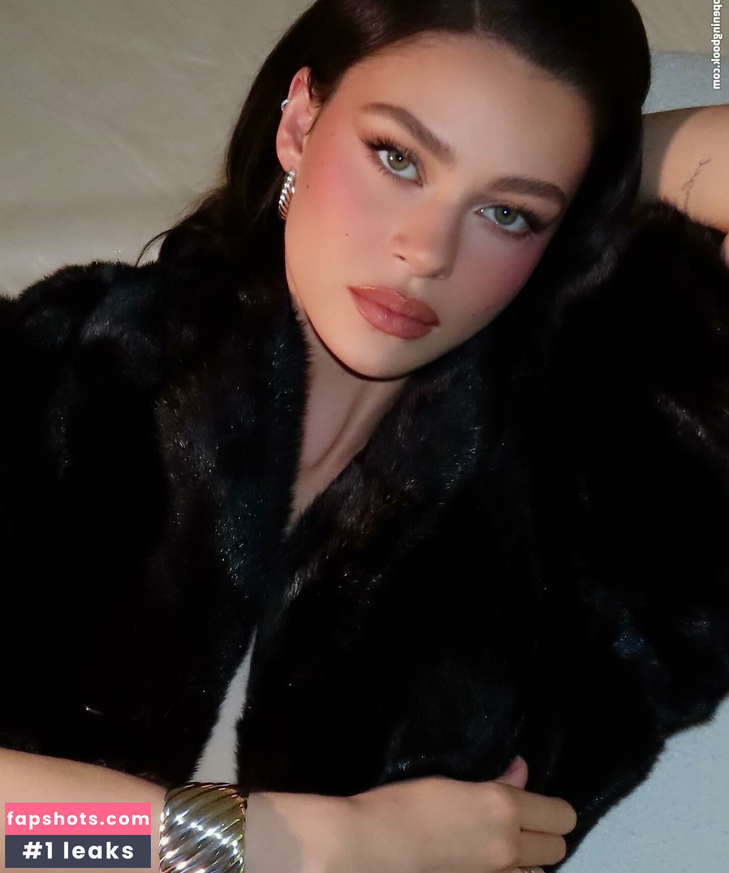 Nicola Peltz gallery photo #20