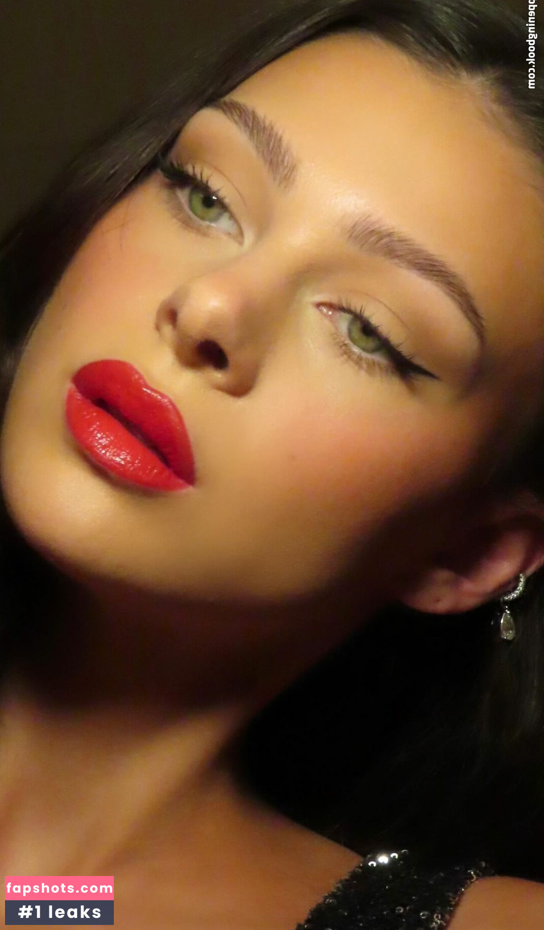 Nicola Peltz gallery photo #3