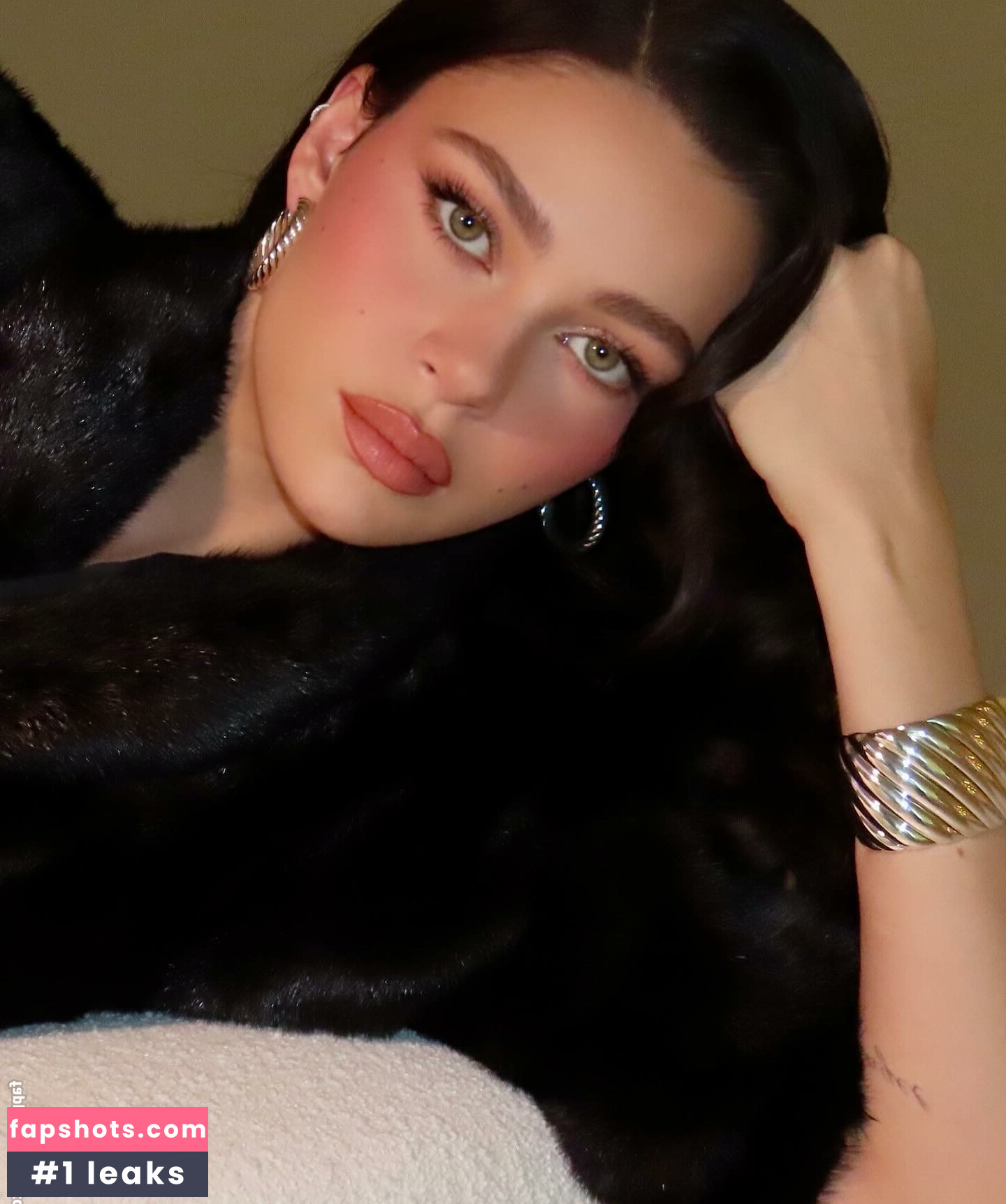 Nicola Peltz gallery photo #26