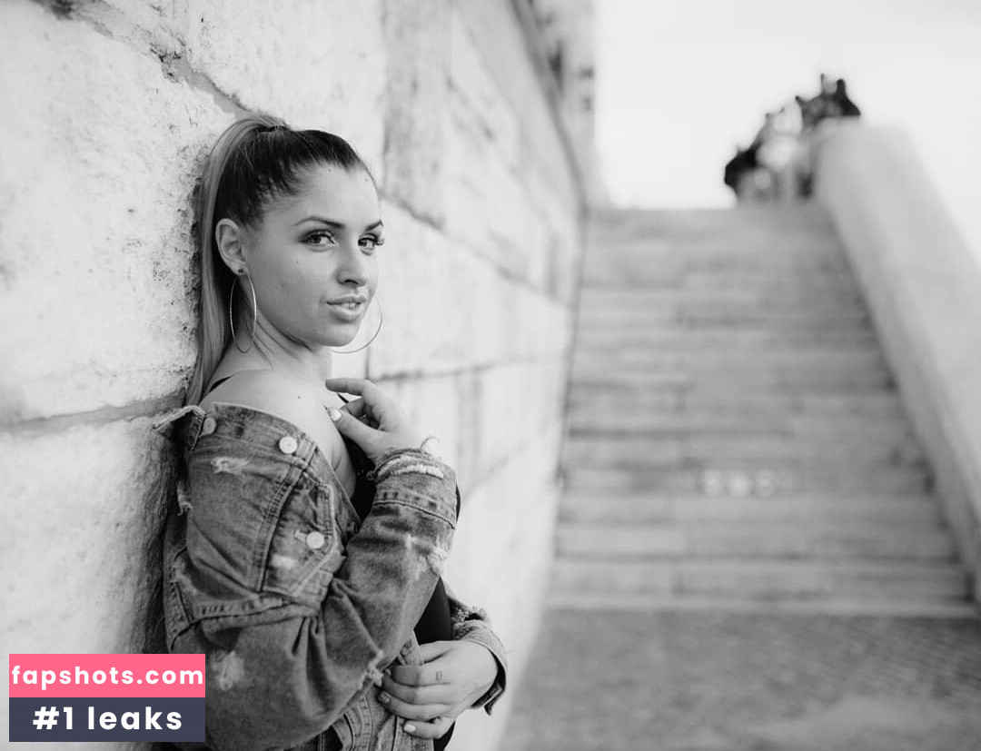 Nicole Andrievich gallery photo #21