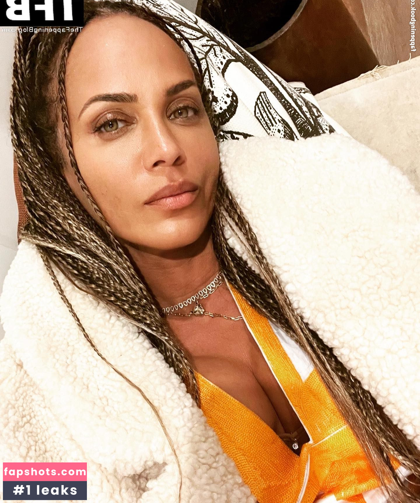 Nicole Ari Parker gallery photo #15