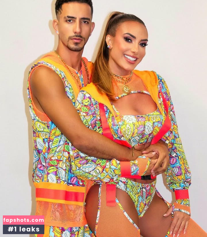 Nicole Bahls Filtración Desnuda OnlyFans Foto #2 - Fapshots