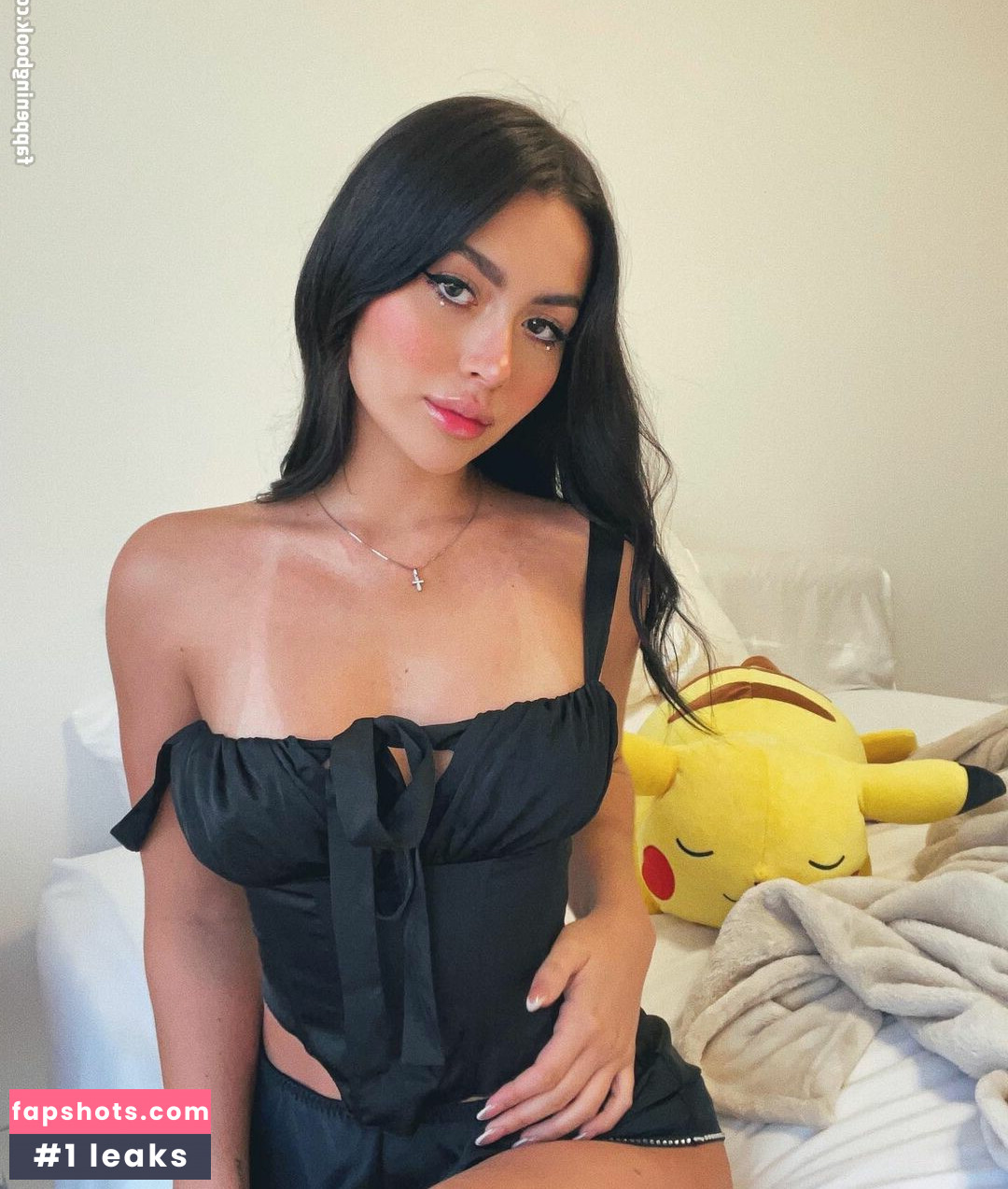 Nicole Betancur Nude Leaks OnlyFans Photos #3 - LeakJerk