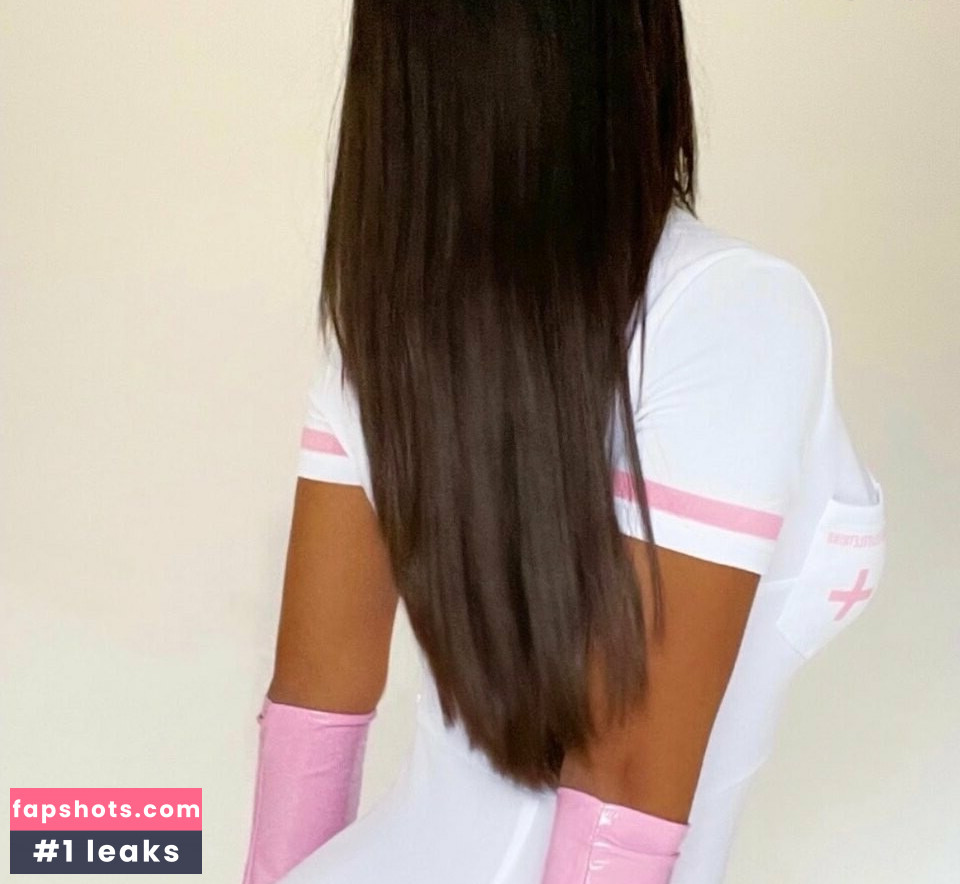 Nicole Borda gallery photo #13