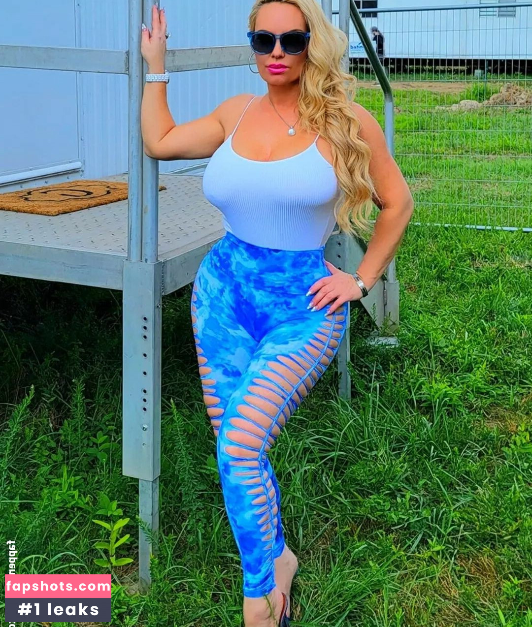 Nicole "Coco" Austin Nahé úniky fotek pouze od fanoušků #594 - Fapshots