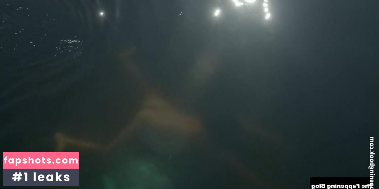 Nicole Da Silva gallery photo #4