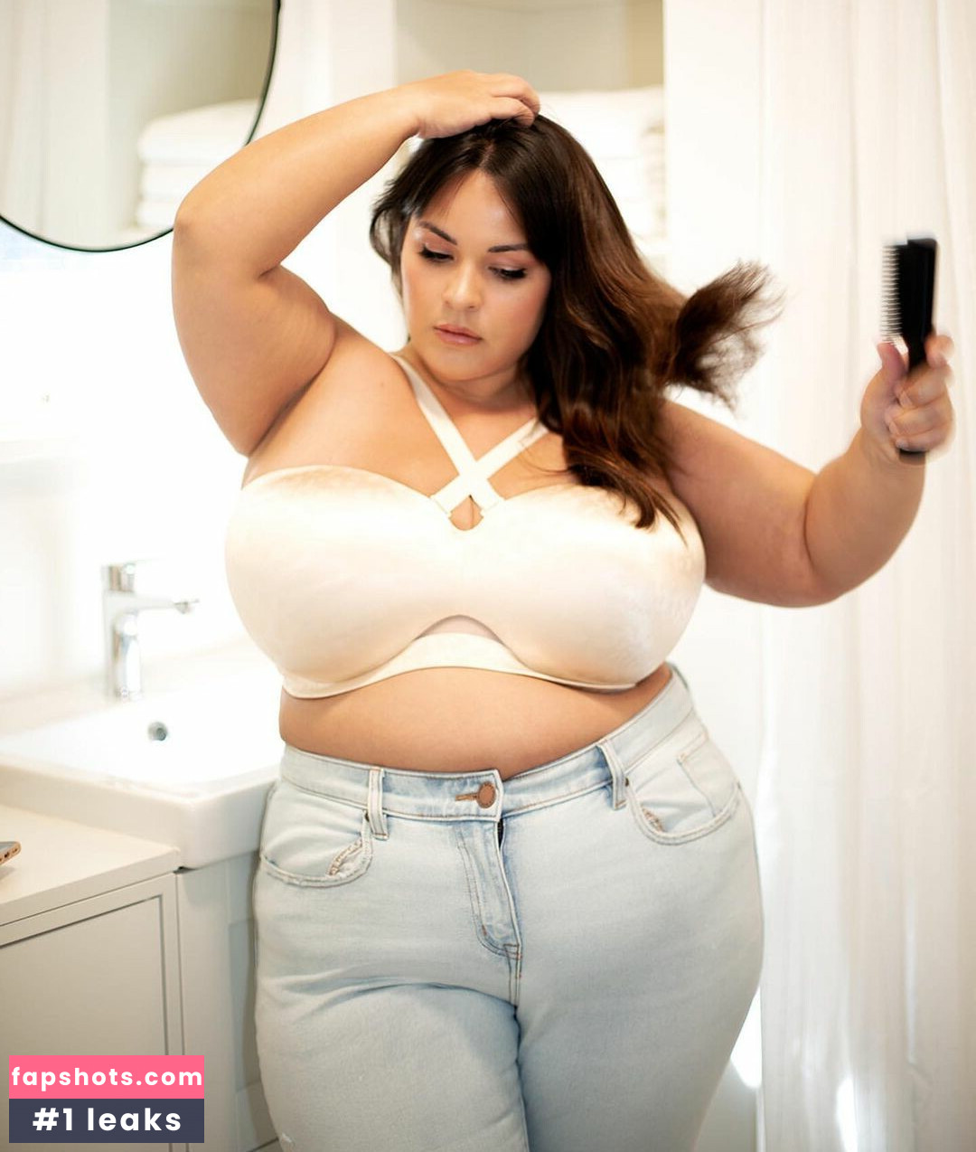 Nicole Denise Johansson gallery photo #14