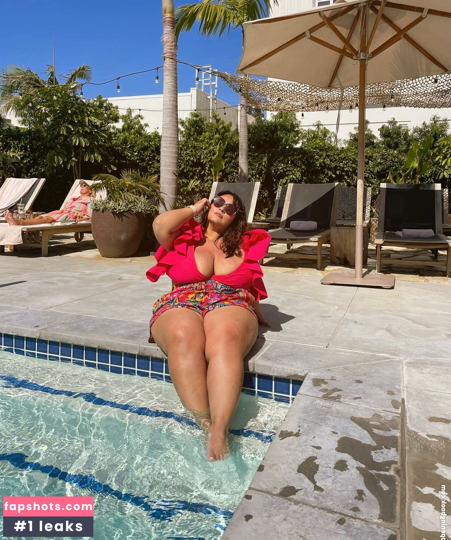 Nicole Denise Johansson gallery photo #15