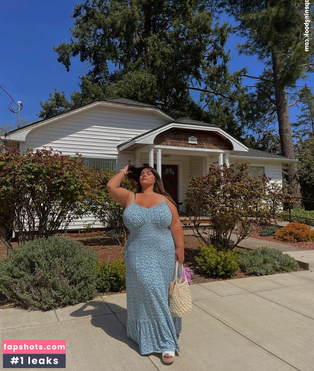 Nicole Denise Johansson gallery photo #17