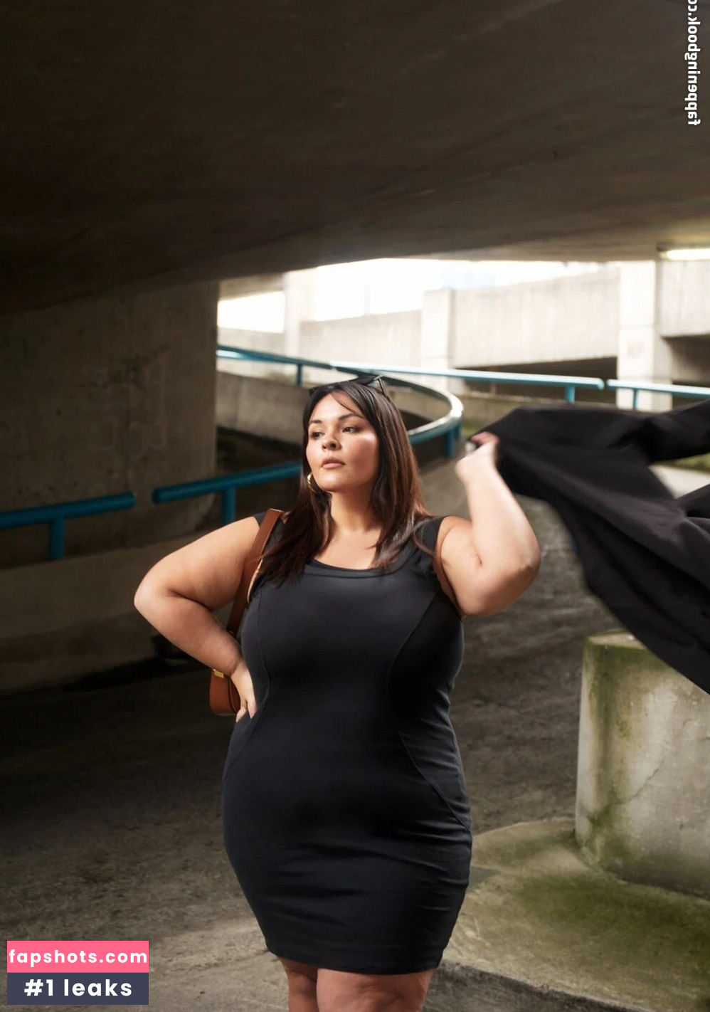 Nicole Denise Johansson gallery photo #37