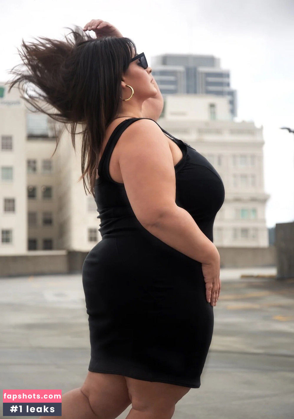 Nicole Denise Johansson gallery photo #40