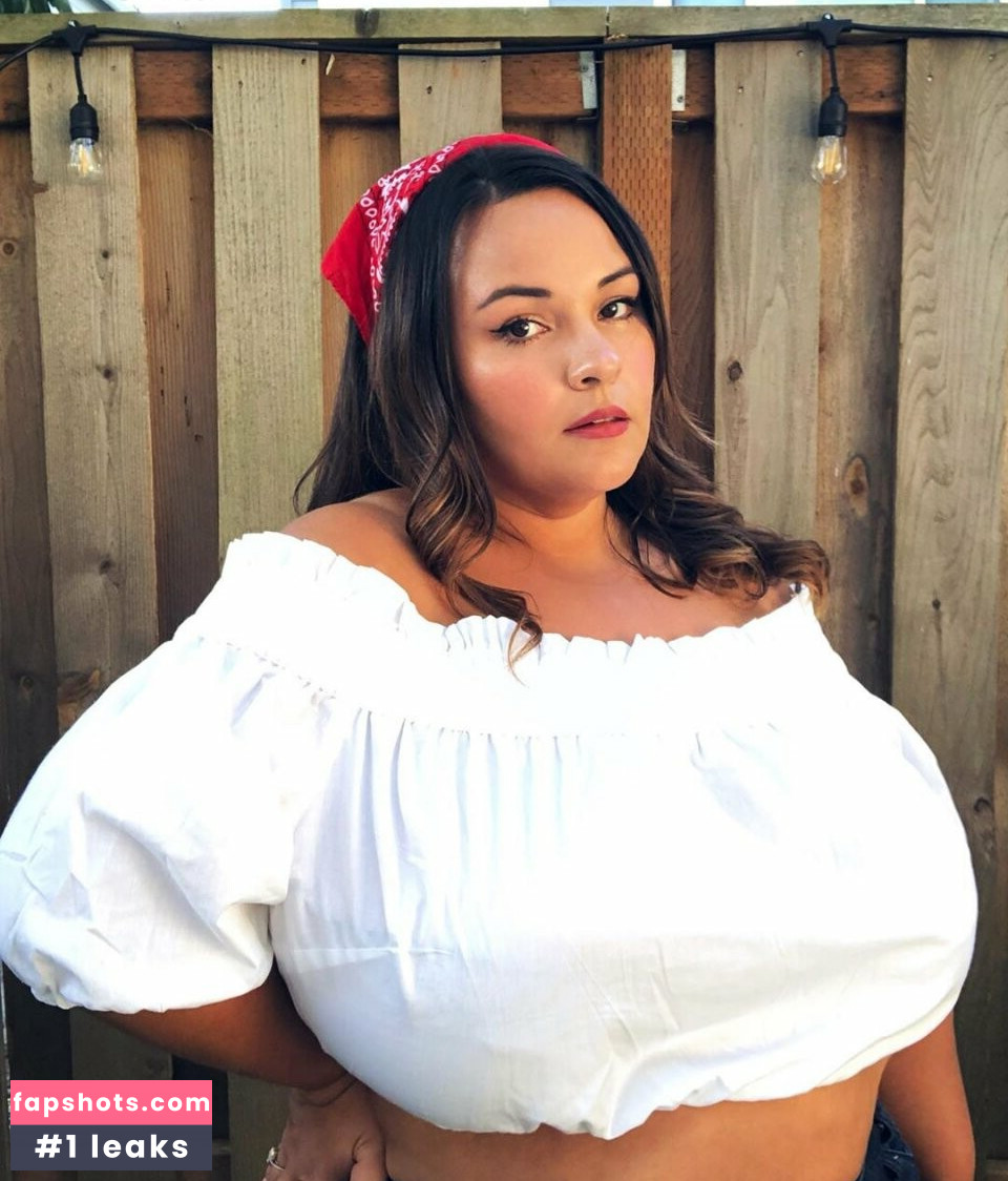 Nicole Denise Johansson gallery photo #48