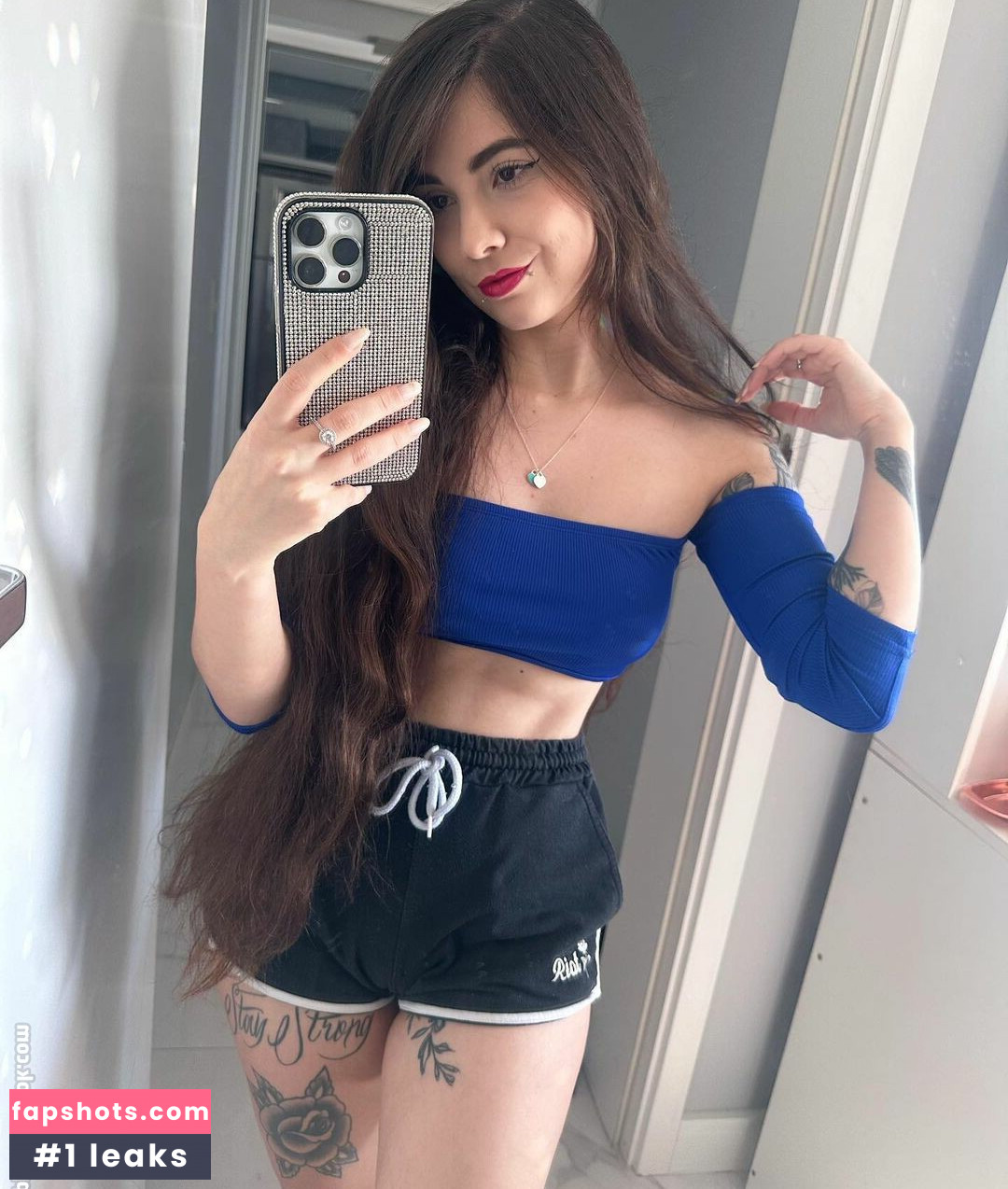 Nicole Diretora gallery photo #29