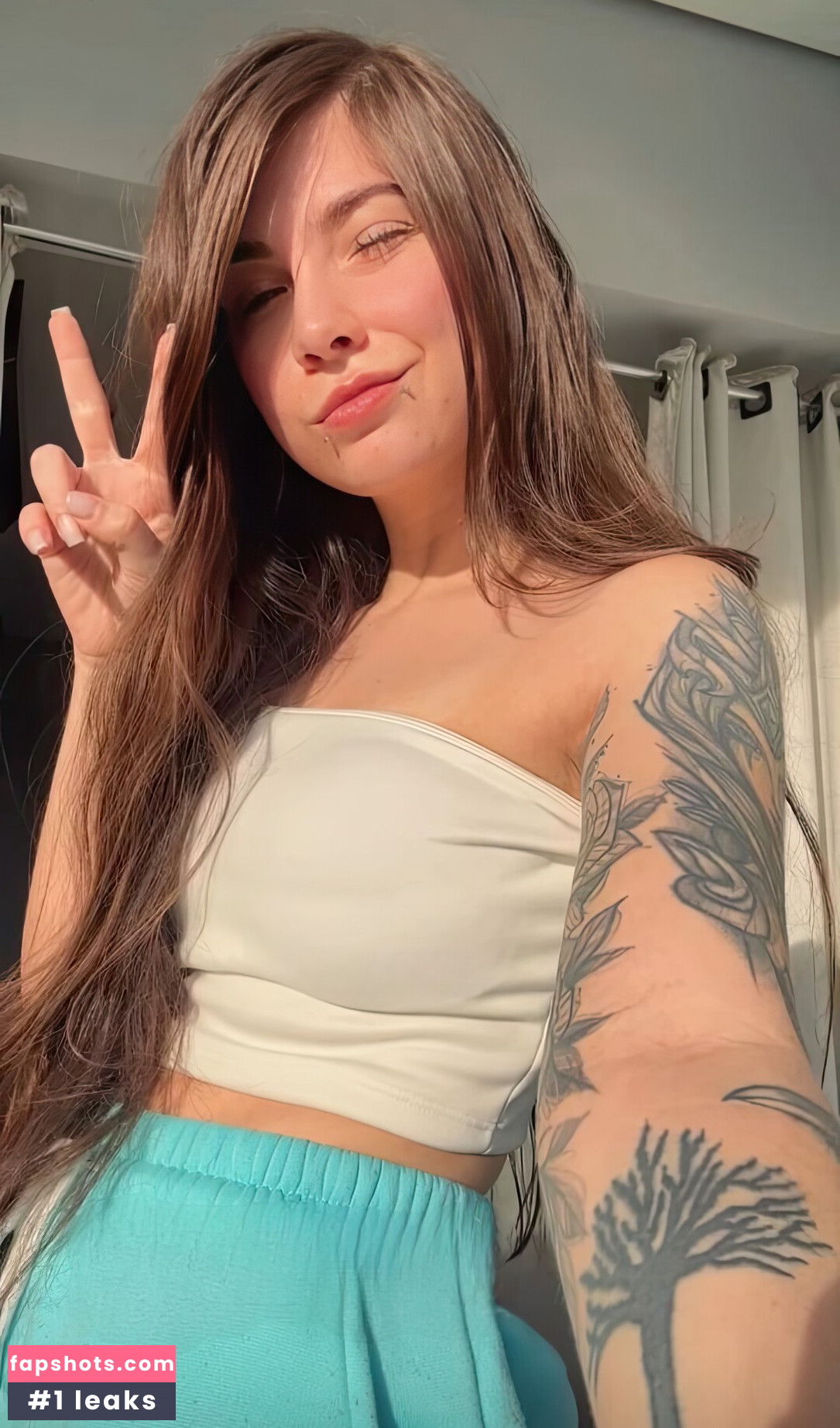 Nicole Diretora gallery photo #9