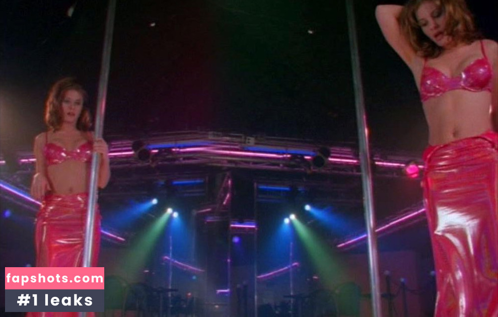 Nicole Eggert gallery photo #14