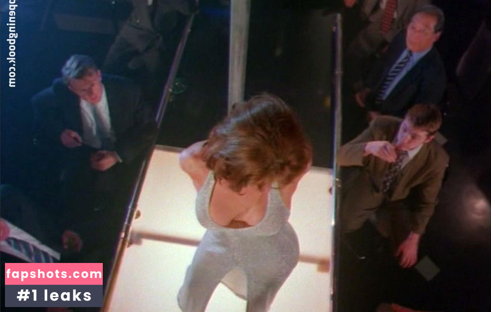 Nicole Eggert gallery photo #16