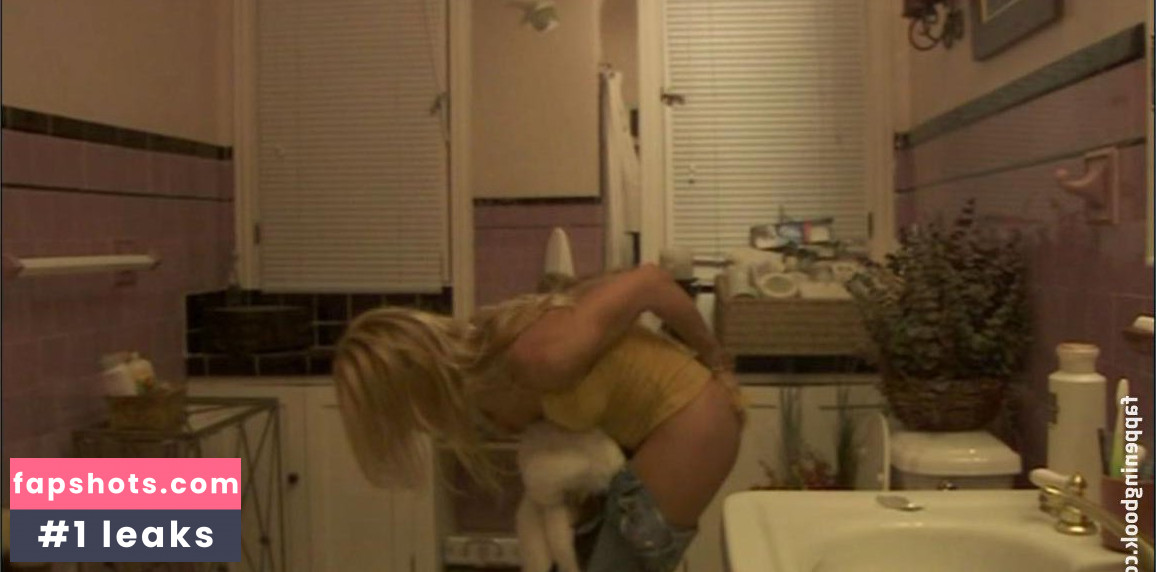 Nicole Eggert gallery photo #26