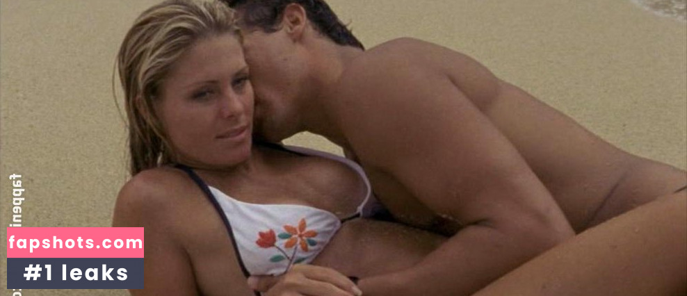 Nicole Eggert gallery photo #48