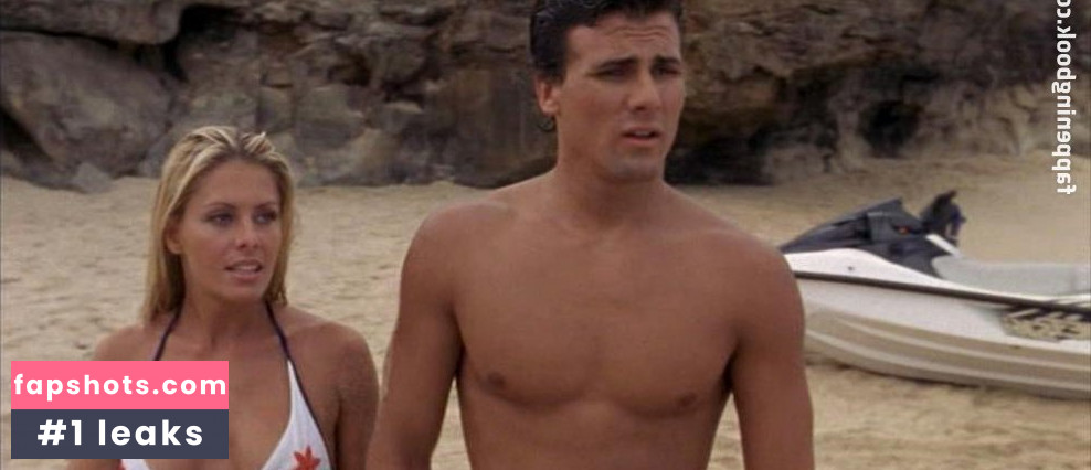 Nicole Eggert gallery photo #49