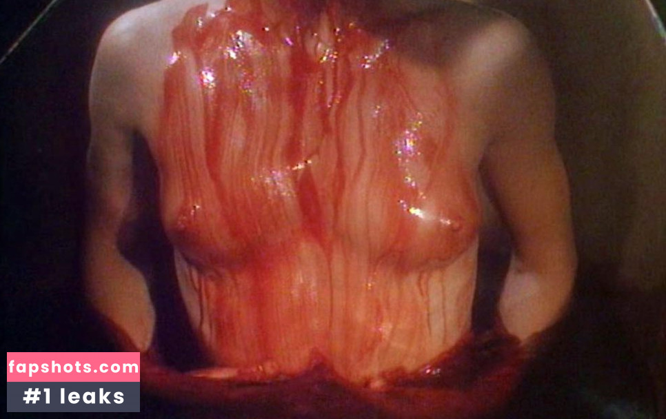 Nicole Eggert gallery photo #8