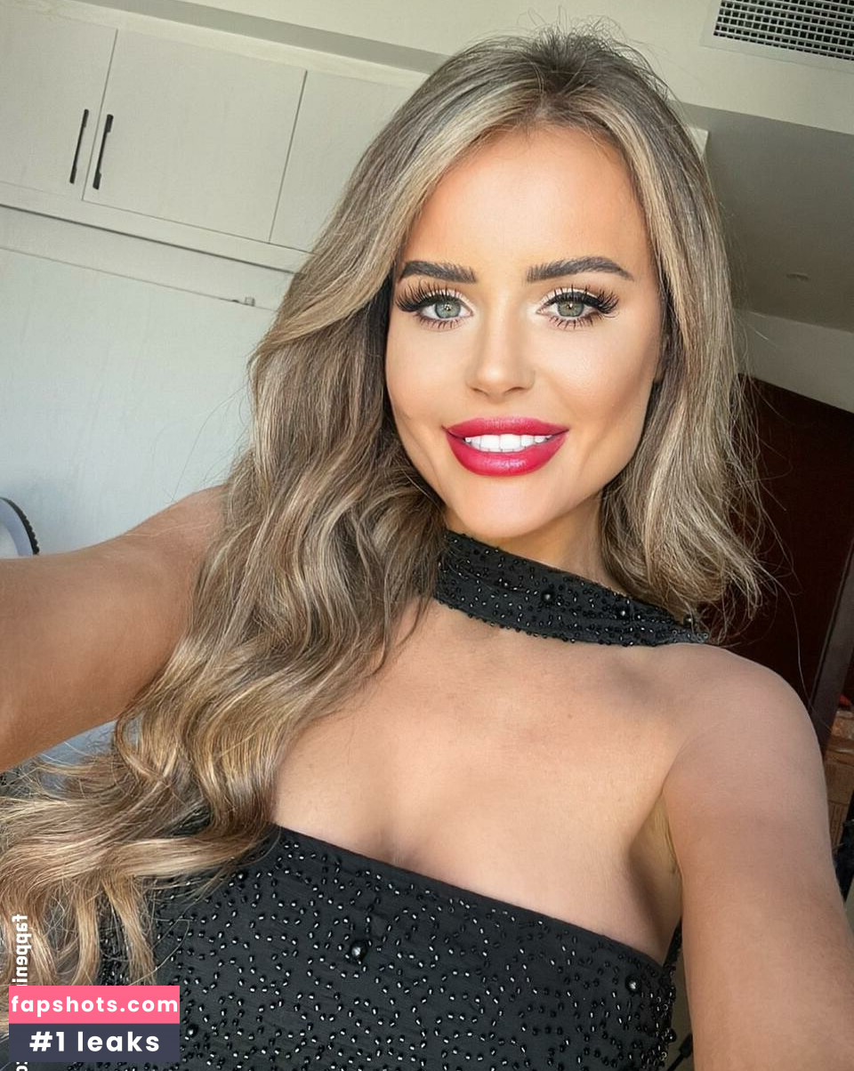 Nicole Farrell Glasgow Nude Leaks OnlyFans Photos #17 - LeakJerk