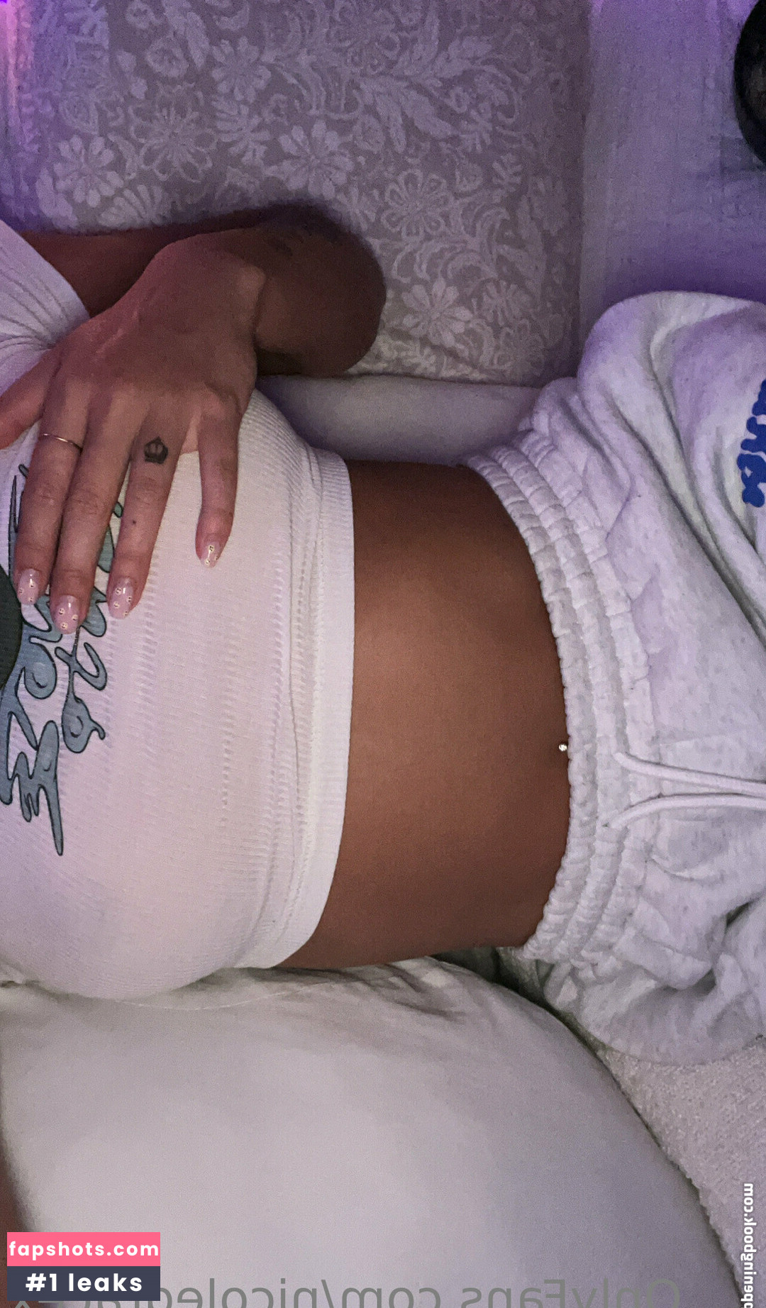 Nicole Grace gallery photo #41