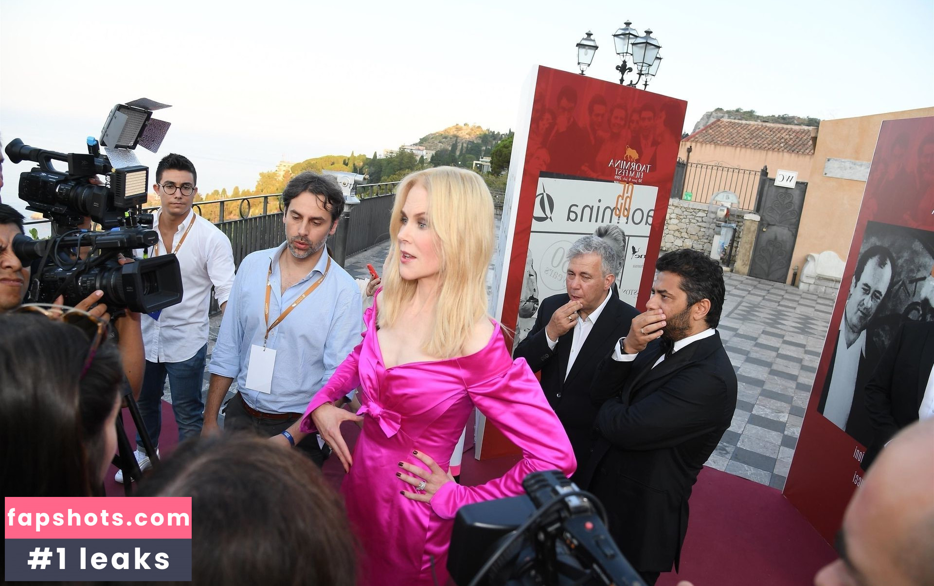 Nicole Kidman gallery photo #325