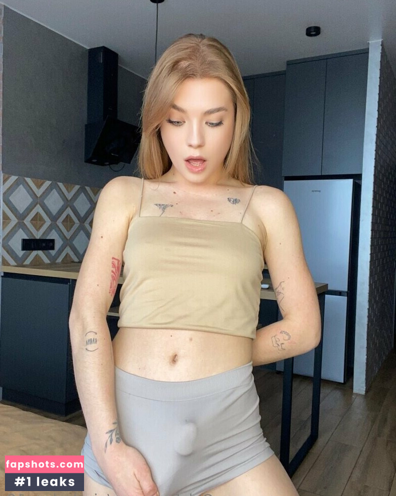 nicole_luna19 Nude Leaks OnlyFans Photos #10 - LeakJerk