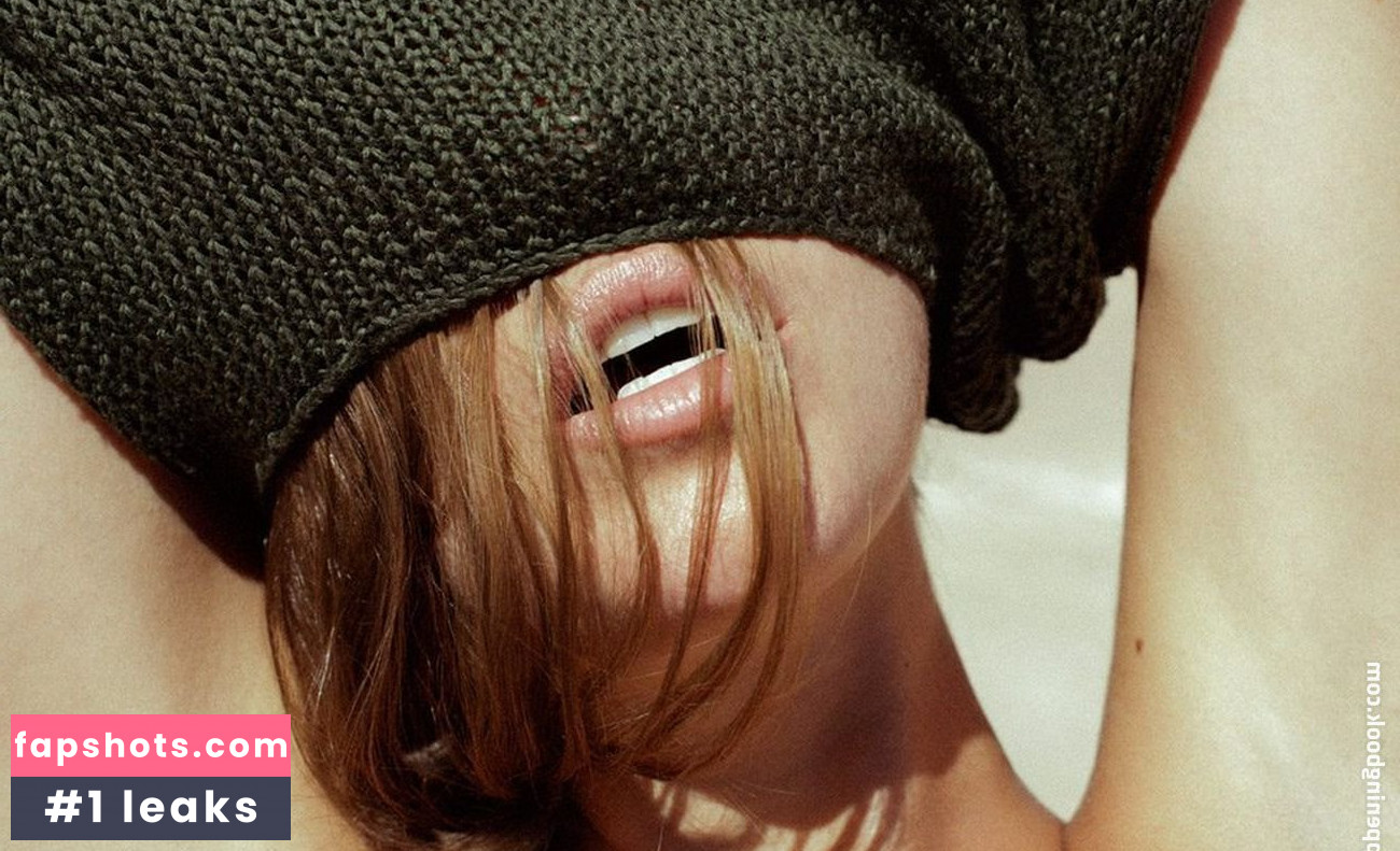 Nicole Naude gallery photo #24