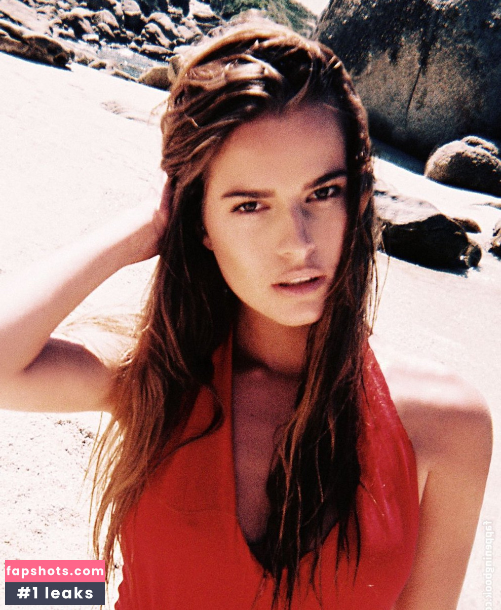 Nicole Naude gallery photo #9