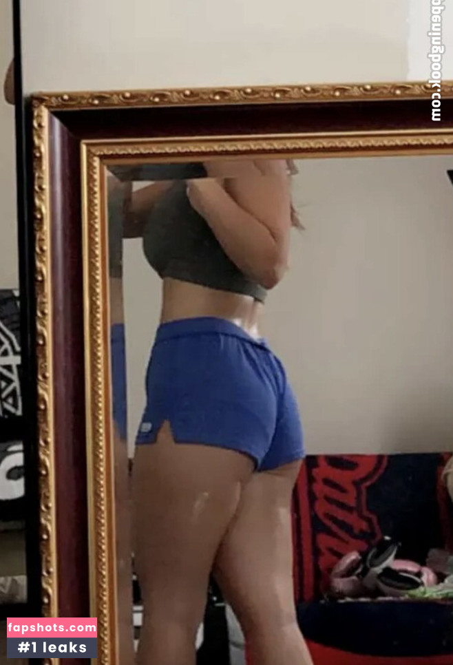 Nicole O gallery photo #2