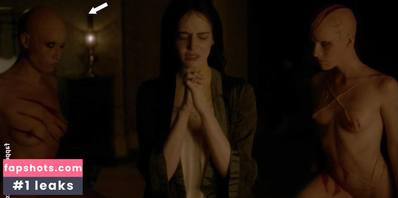 Nicole O'Neill gallery photo #15