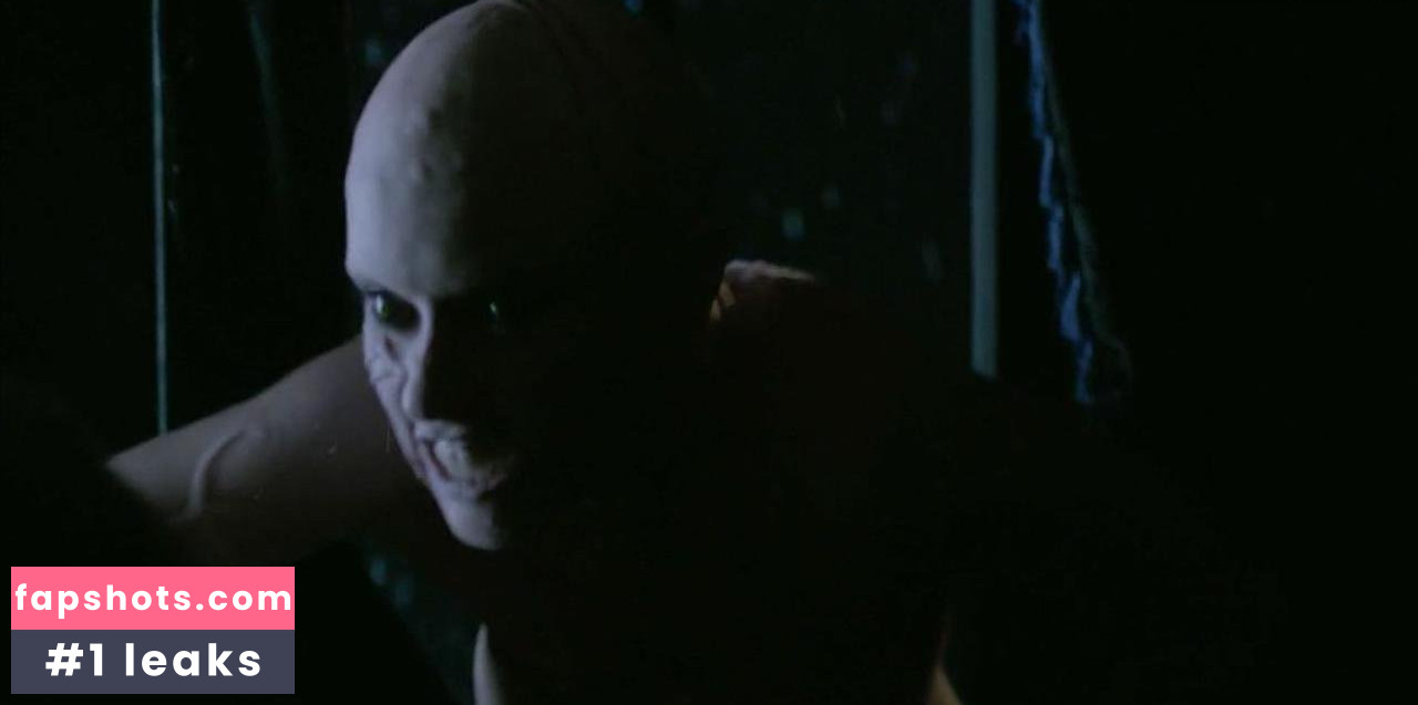 Nicole O'Neill gallery photo #16