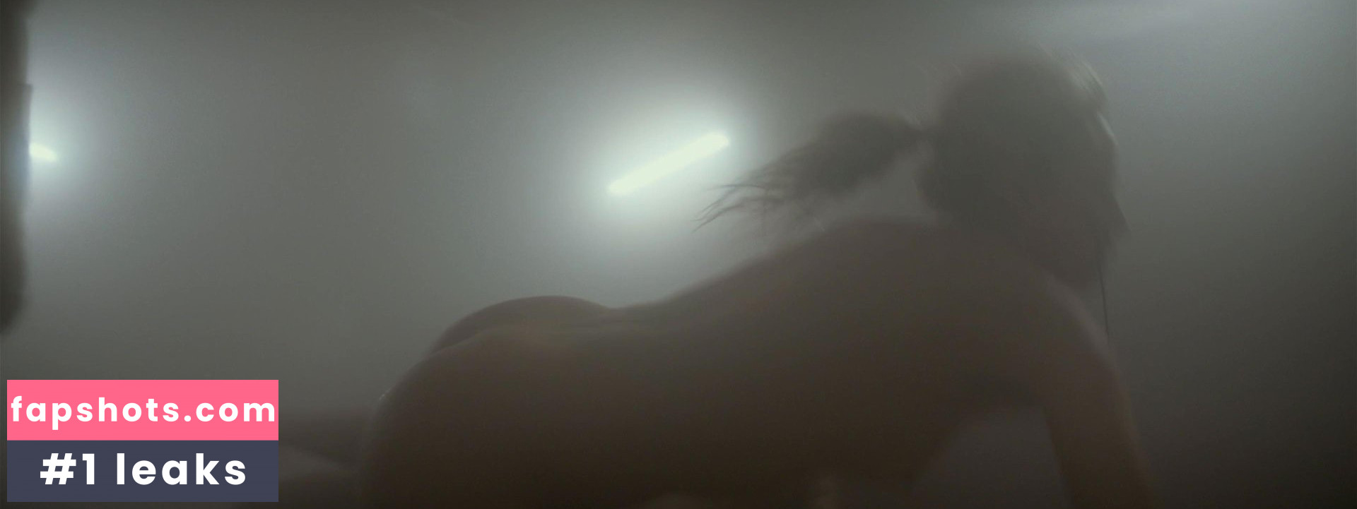 Nicole O'Neill gallery photo #5