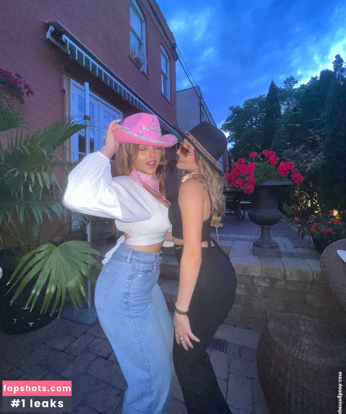 Nicole Osak gallery photo #22