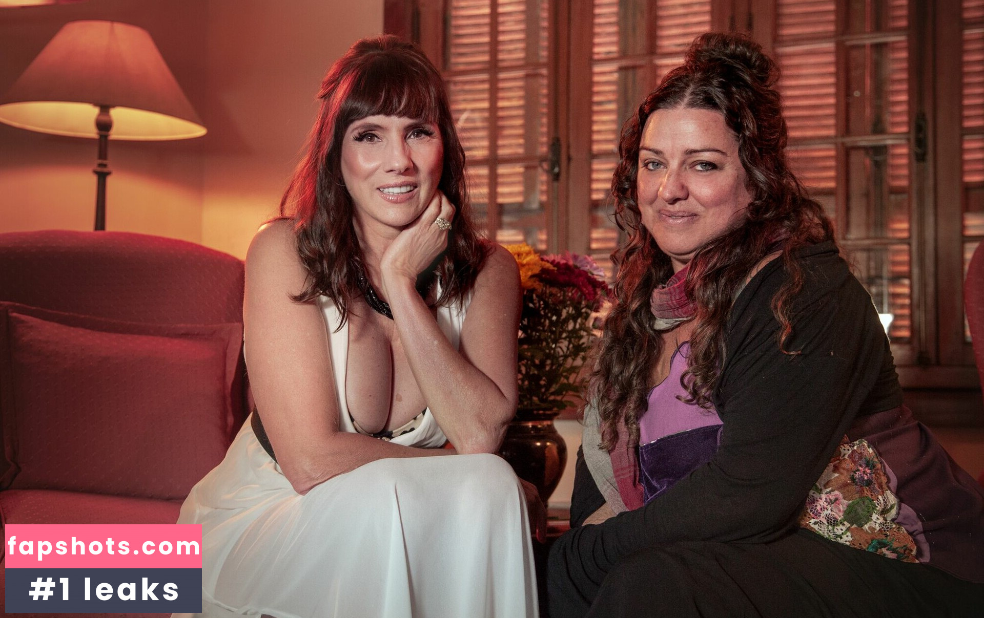 Nicole Puzzi gallery photo #8