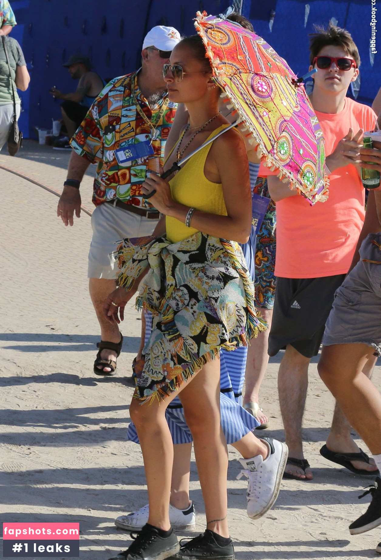 Nicole Richie gallery photo #105