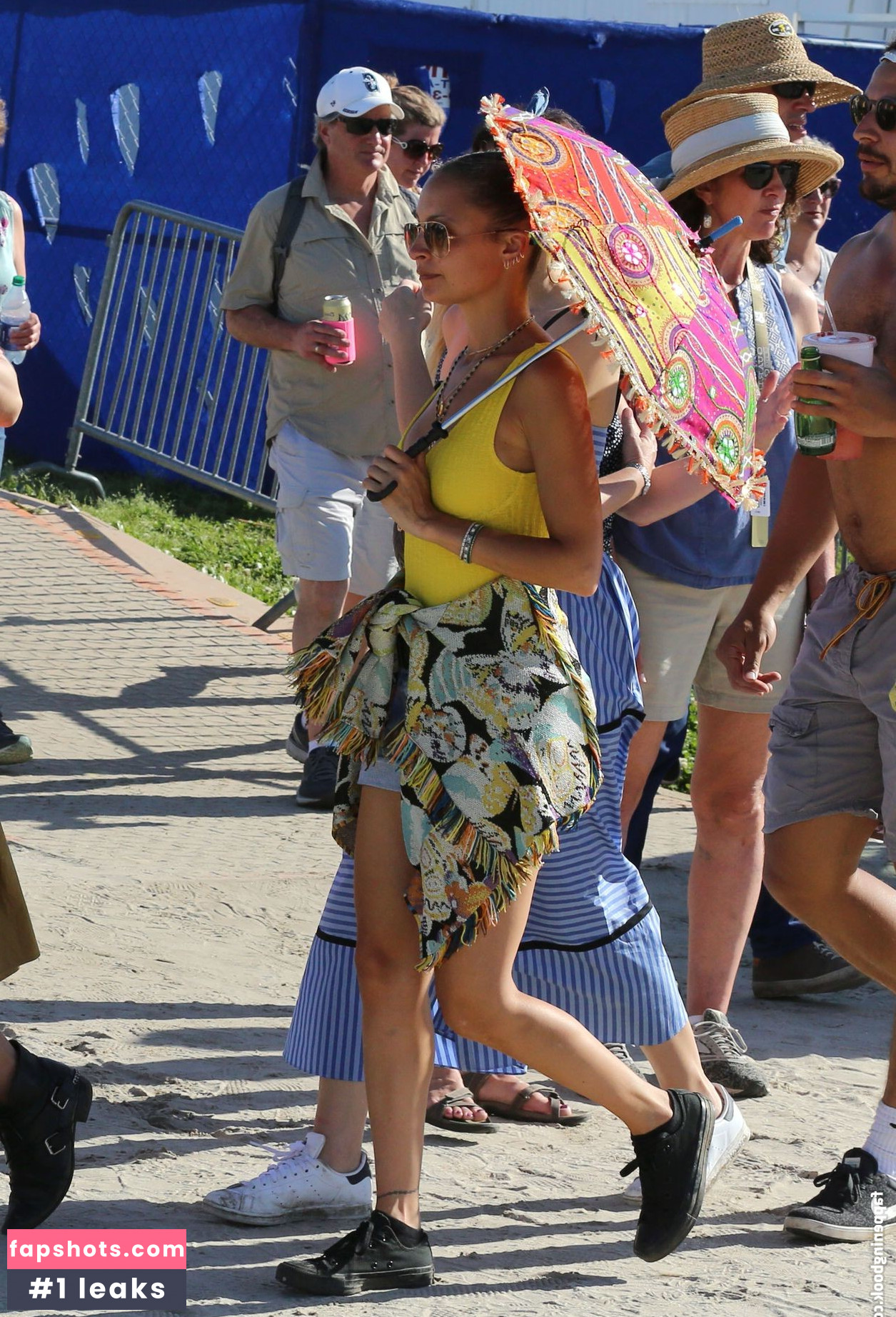 Nicole Richie gallery photo #107