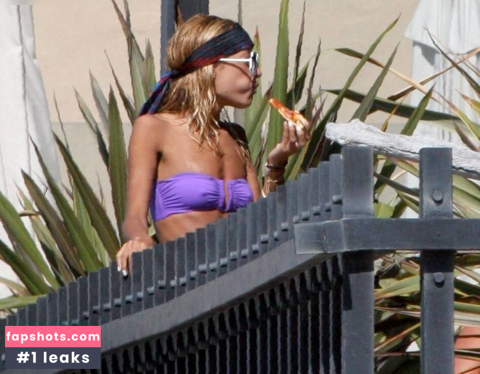 Nicole Richie gallery photo #25
