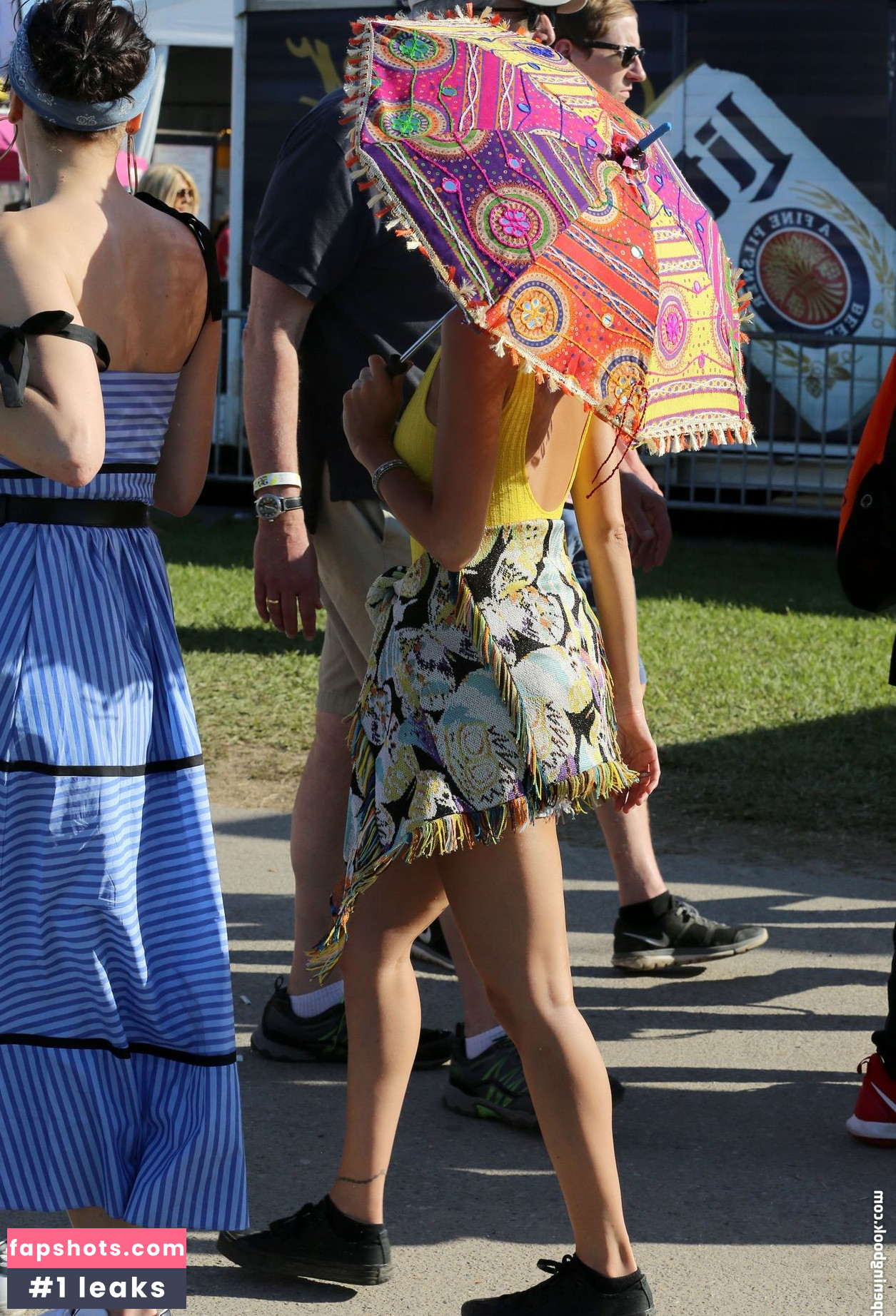 Nicole Richie gallery photo #97